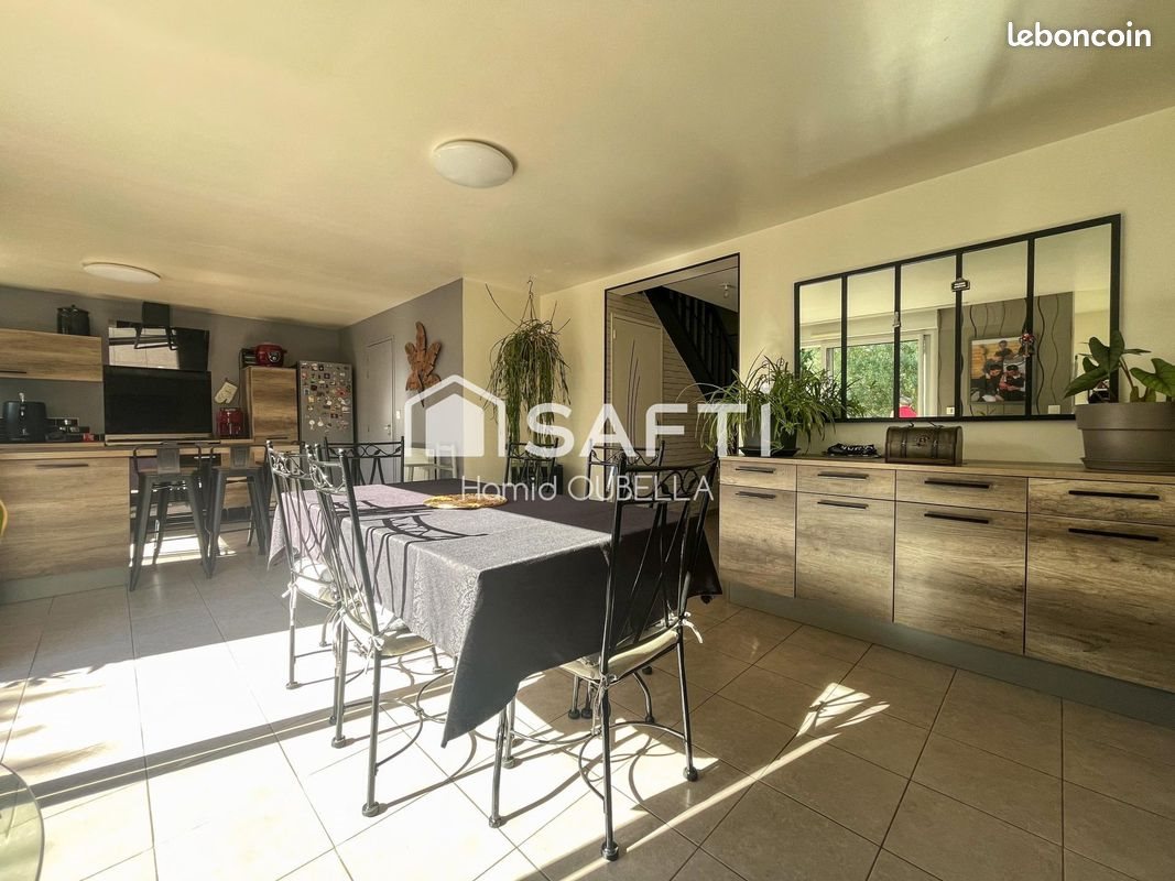 Maison à vendre, 112m², Evron