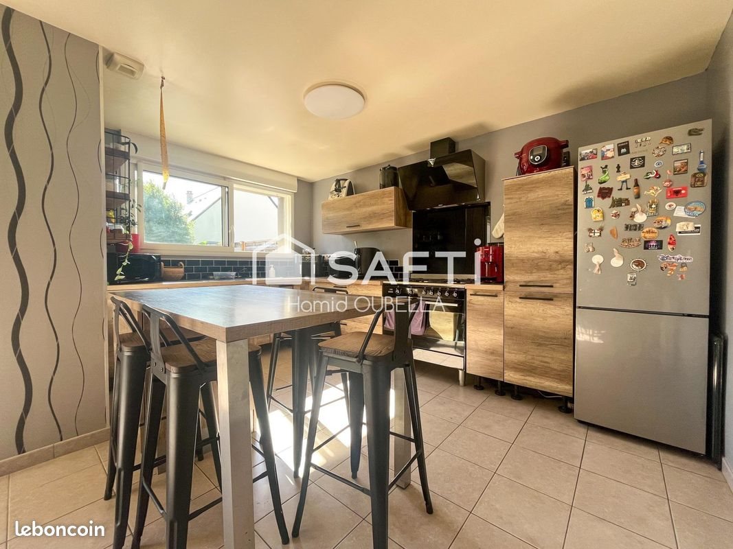 Maison à vendre, 112m², Evron