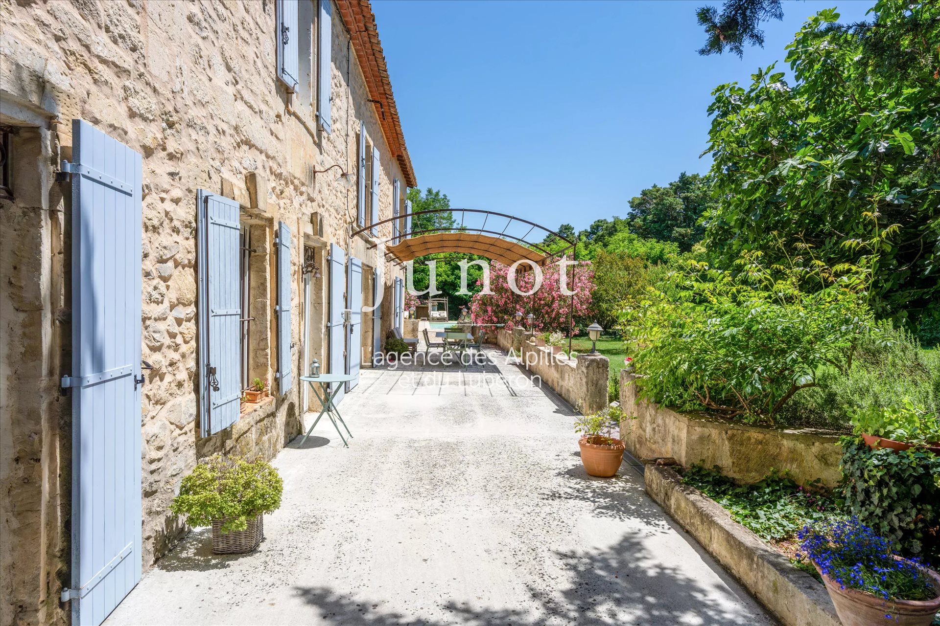 Maison à vendre, 230m², Boulbon
