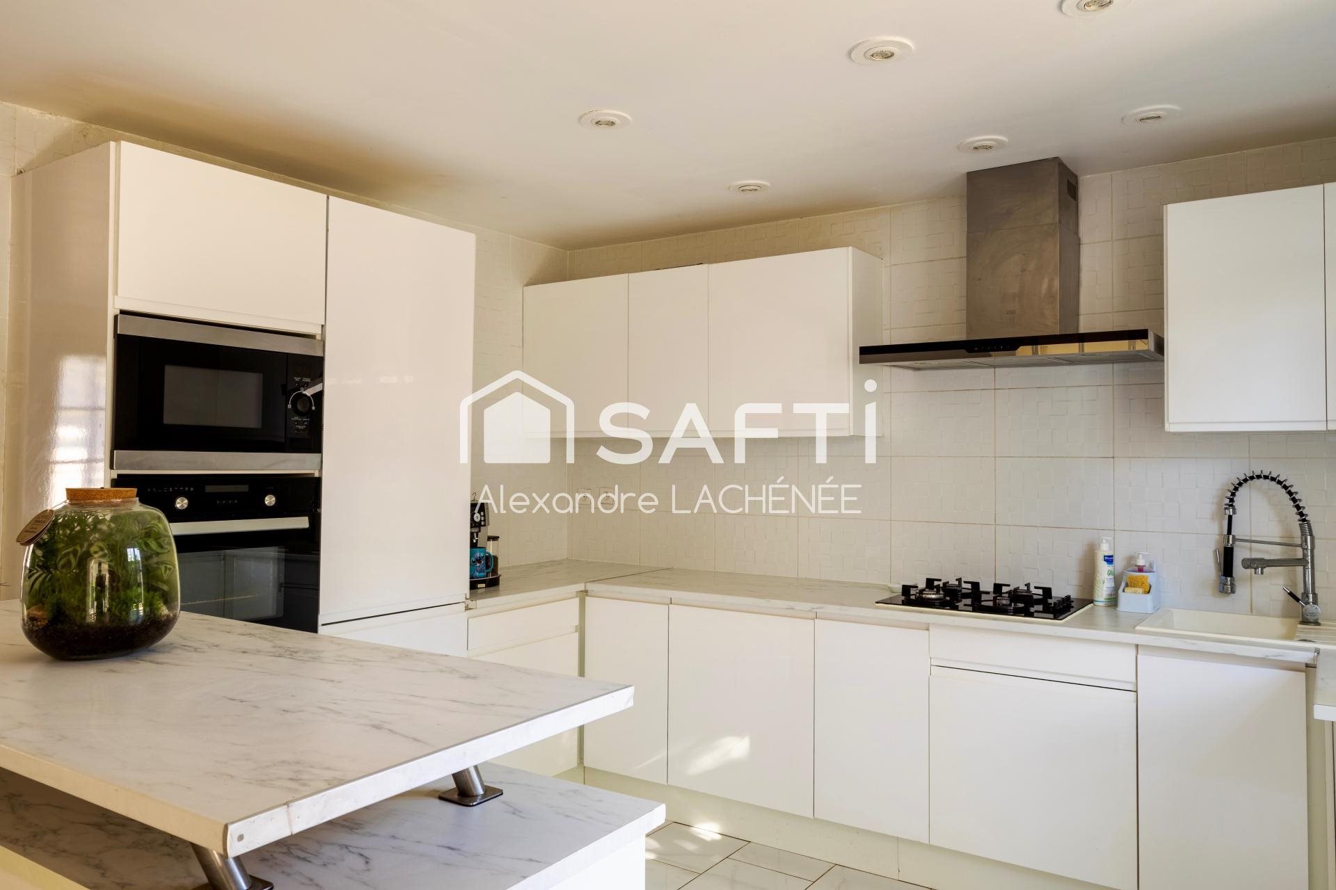 Maison à vendre, 136m², Méru