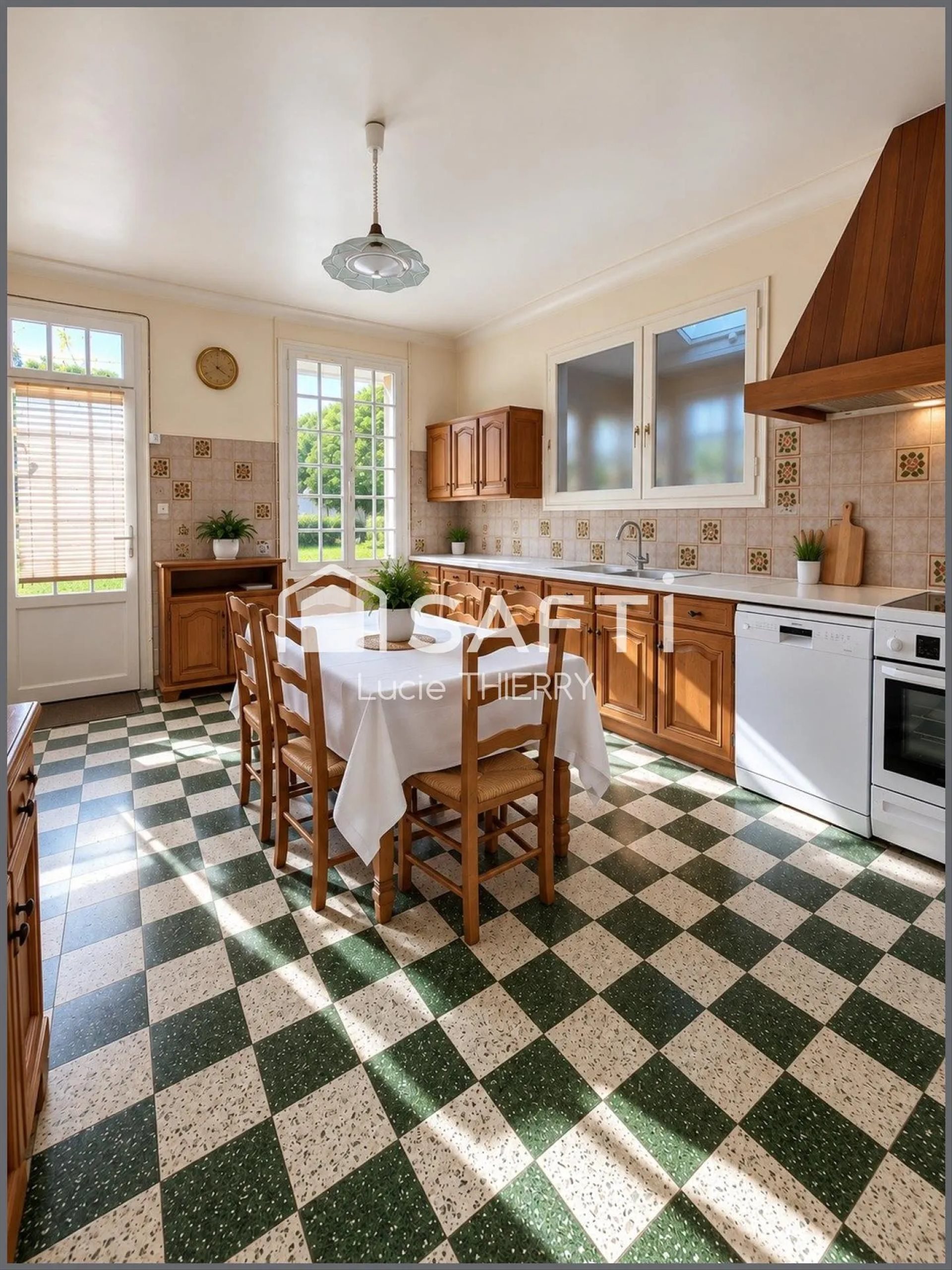 Maison à vendre, 145m², Sainte-Geneviève