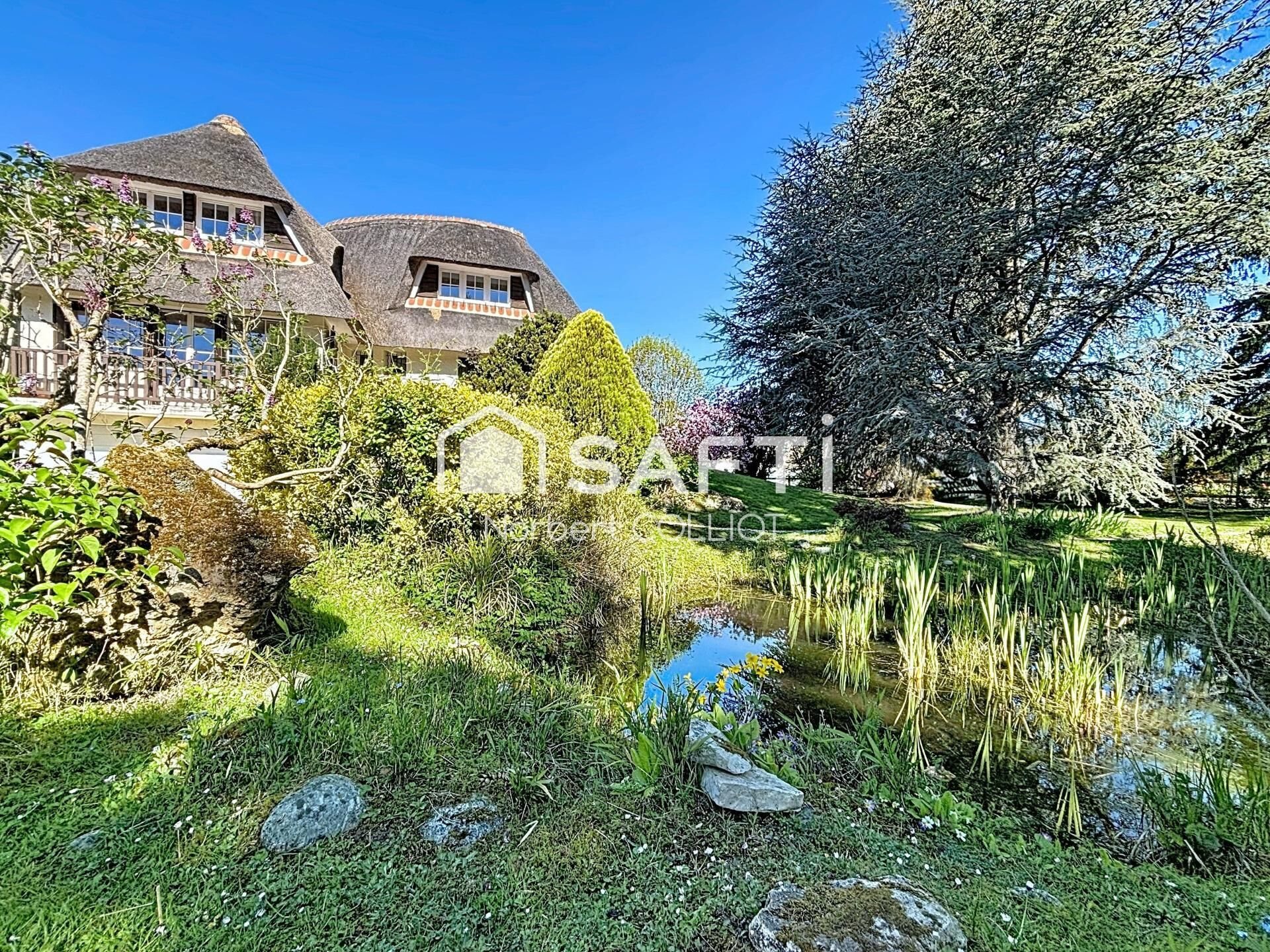 Maison à vendre, 195m², Le Mesnil-Saint-Denis