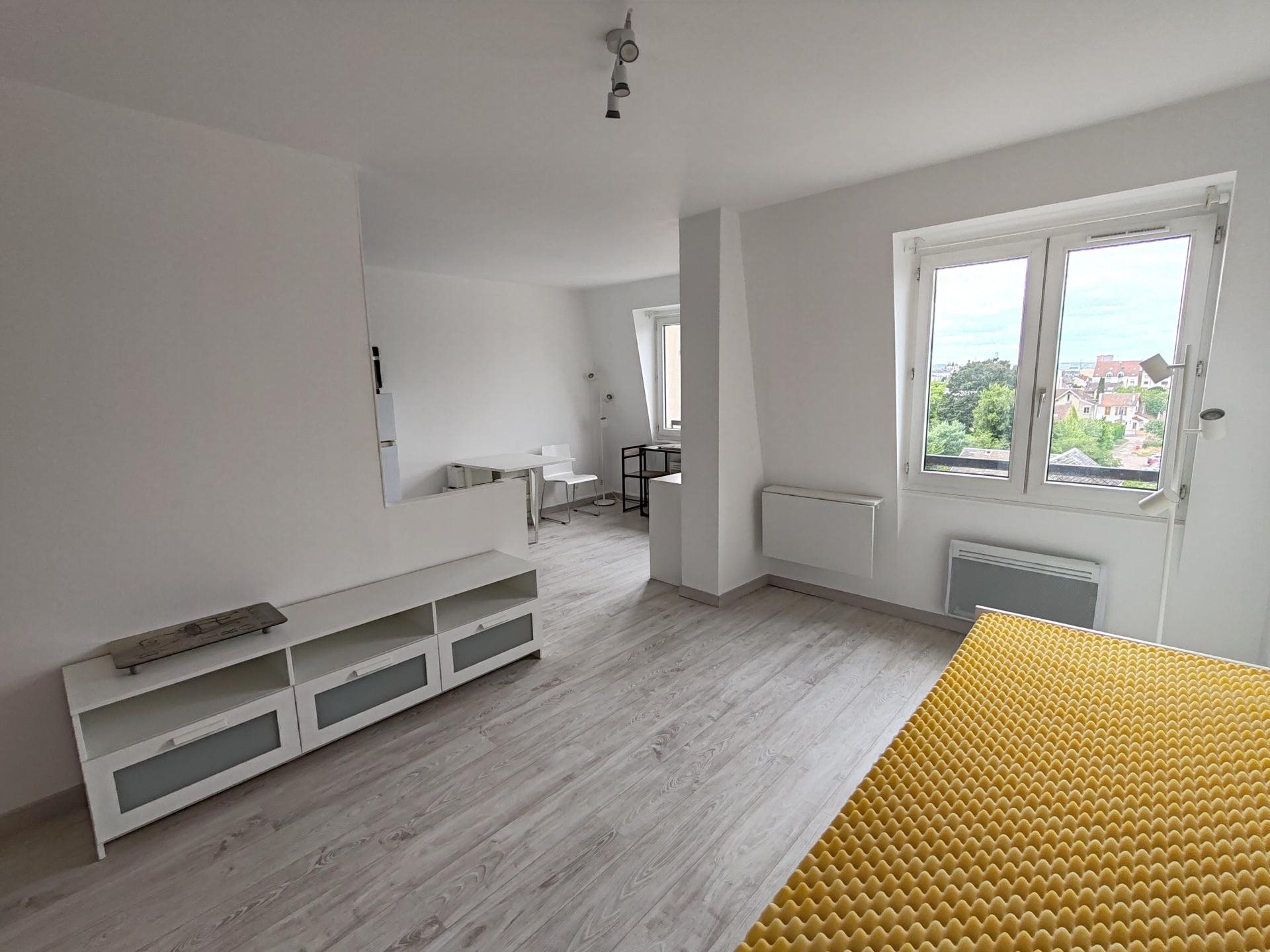 Appartement à vendre, 29m², Mantes-la-Jolie