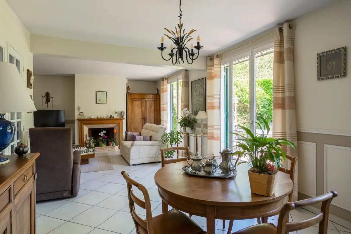Maison à vendre, 180m², La Queue-en-Brie