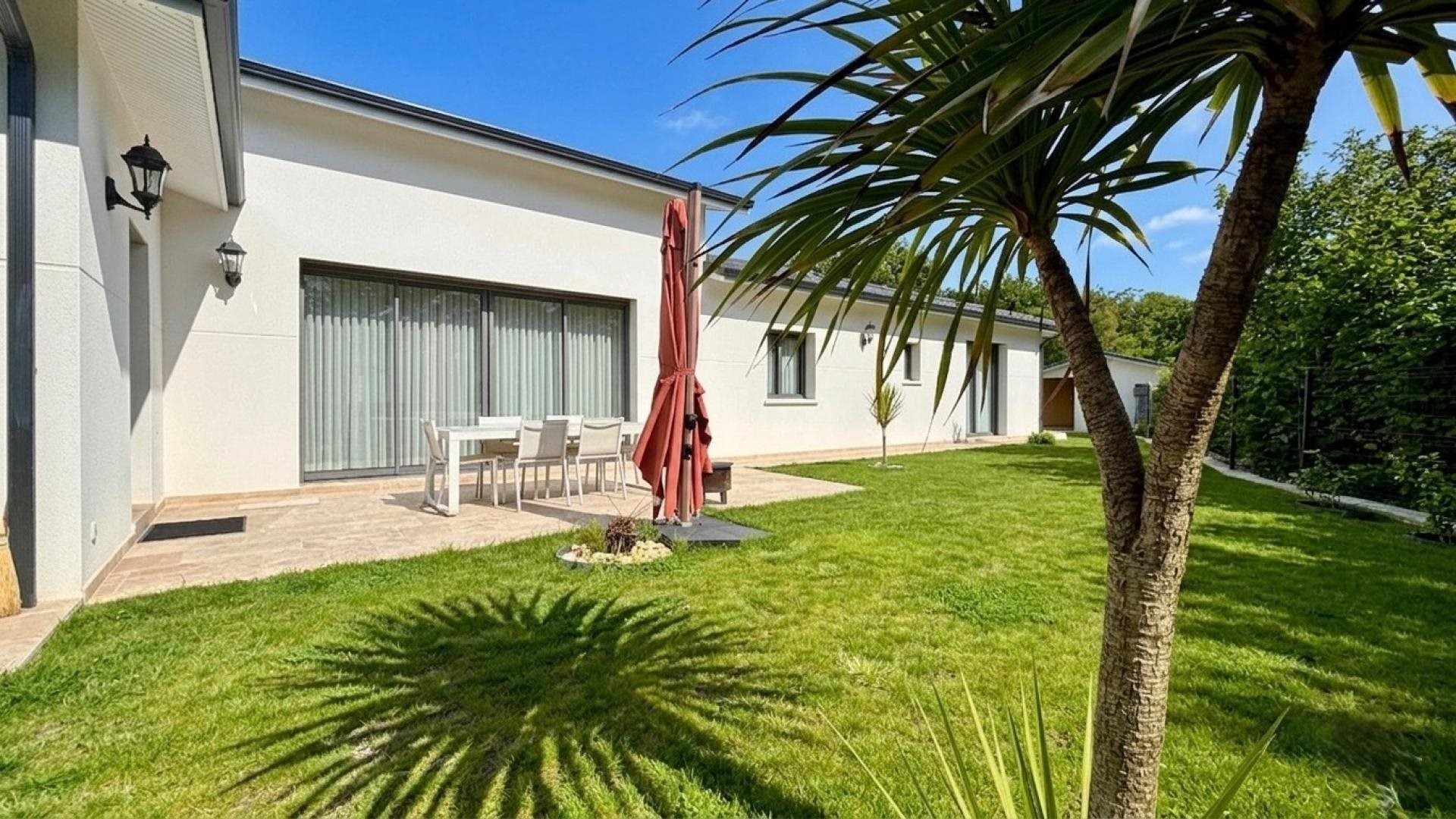 Maison à vendre, 187m², Pompignac