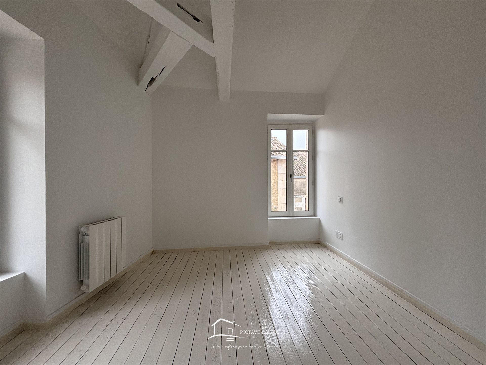 Appartement à louer, 40m², Lusignan