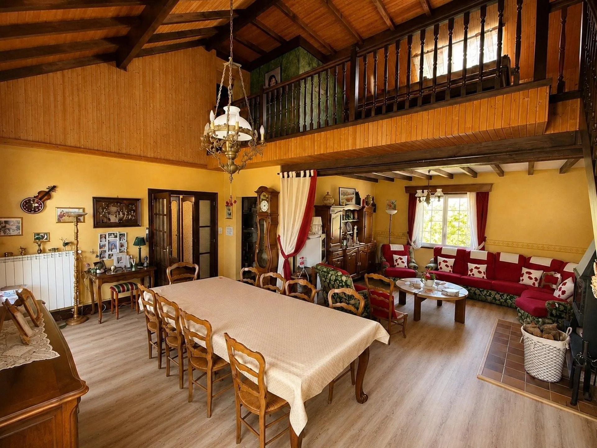 Maison à vendre, 210m², Lussac-les-Châteaux