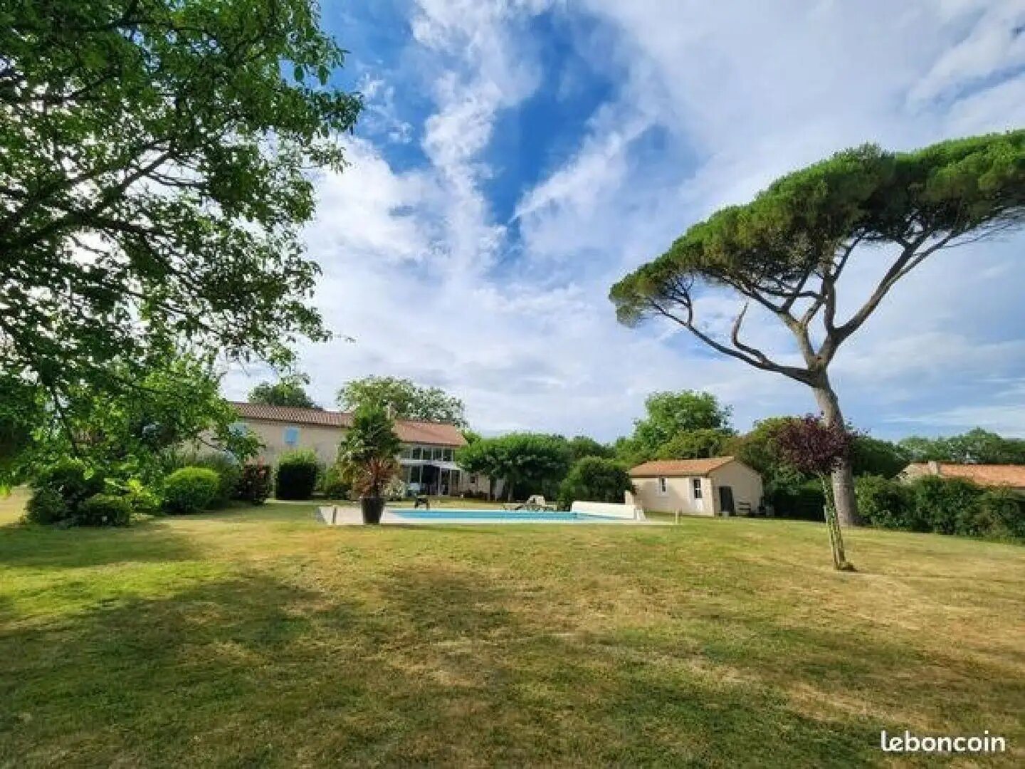 Maison à vendre, 233m², Coulonges-sur-l'Autize