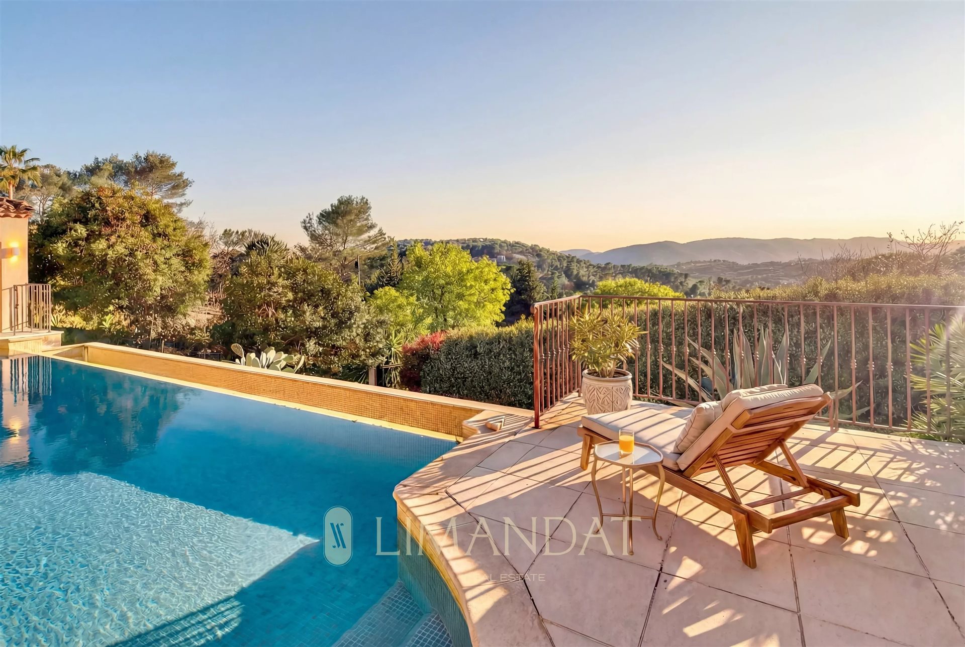 Maison à vendre, 206m², Mougins