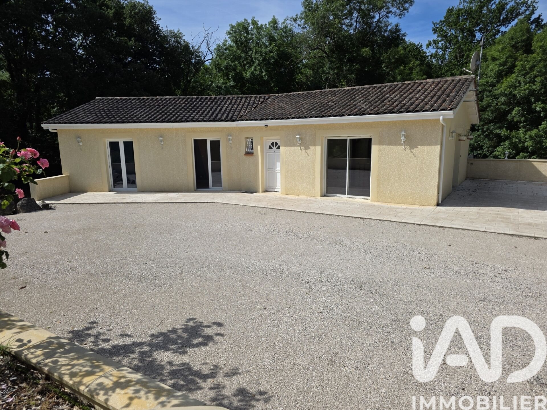 Maison à vendre, 116m², Bessens