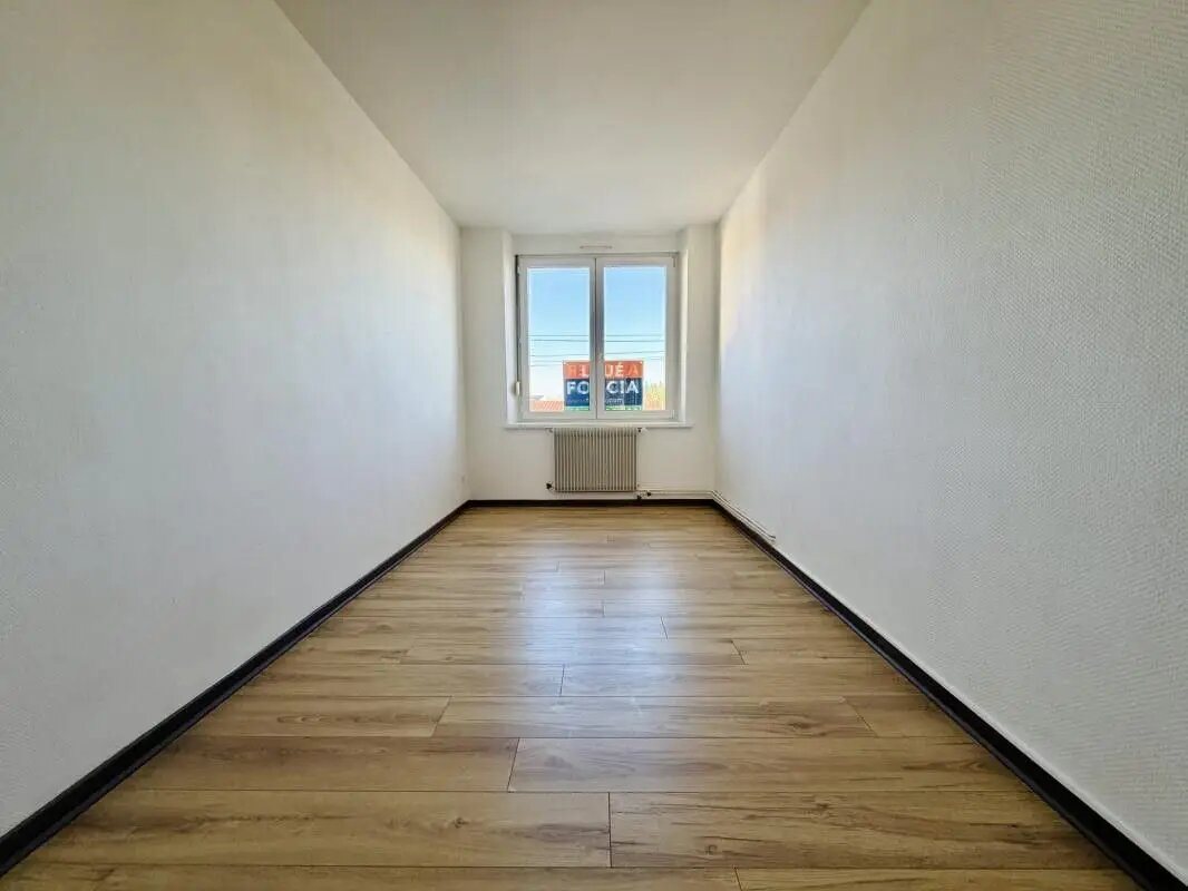 Appartement à louer, 70m², Grandvillers