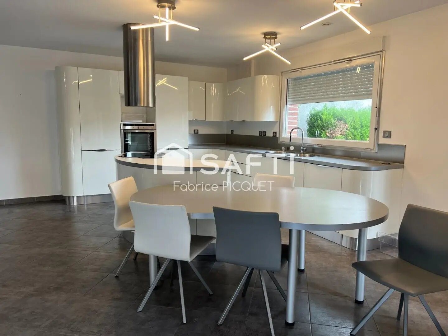 Maison à vendre, 85m², Saint-Amand-les-Eaux