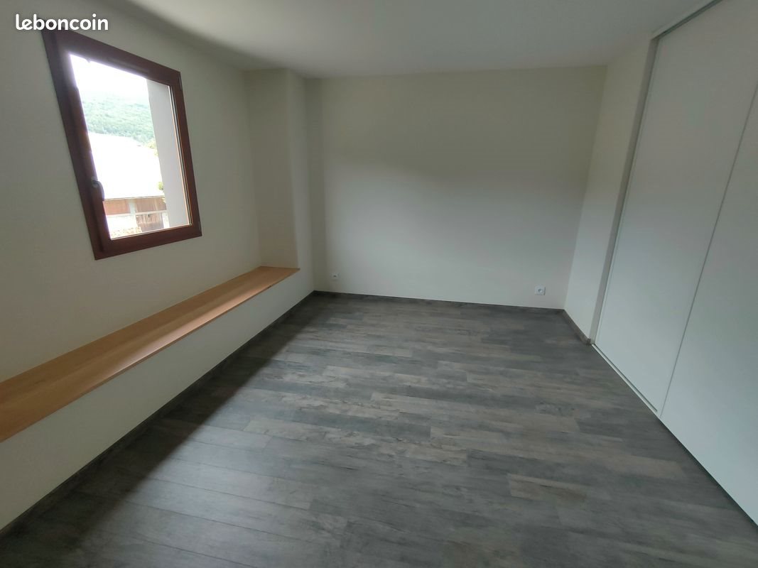 Appartement à louer, 75m², Arith