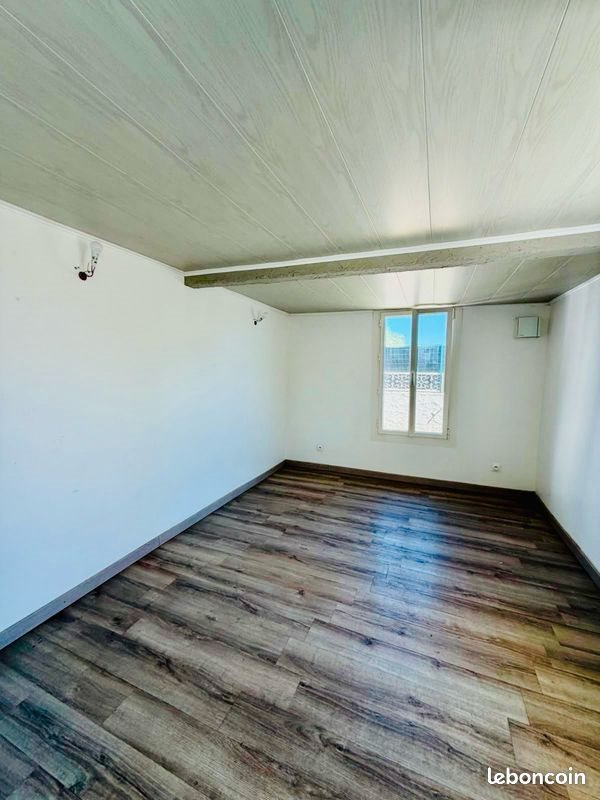Maison à vendre, 73m², Saint-Mitre-les-Remparts