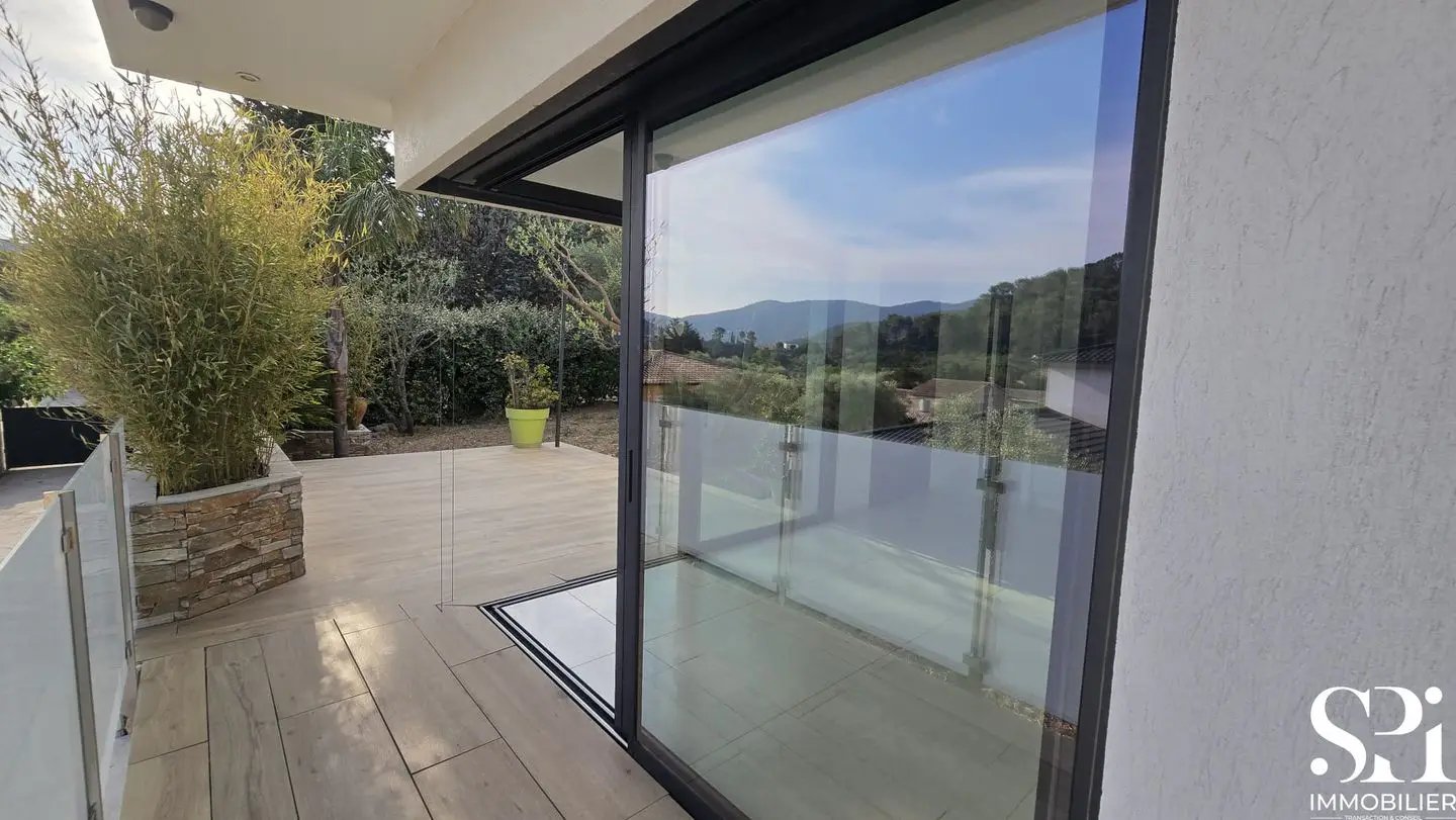 Maison à vendre, 106m², Solliès-Pont