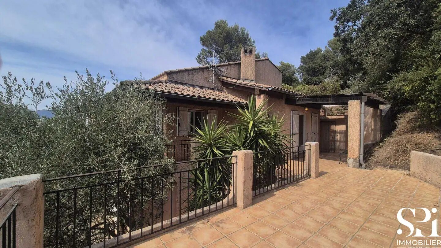 Maison à vendre, 180m², Pierrefeu-du-Var