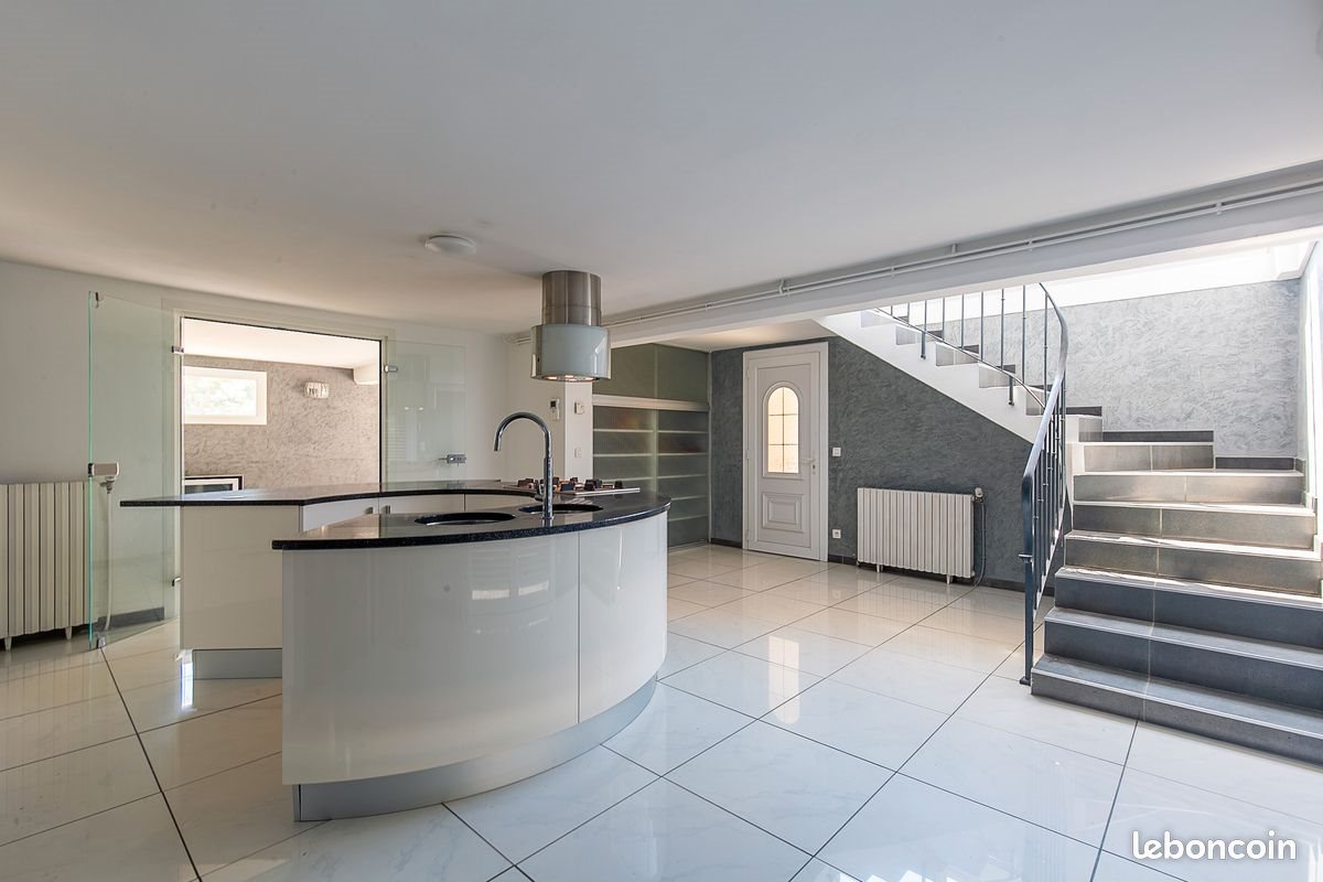 Maison à vendre, 153m², Rognonas