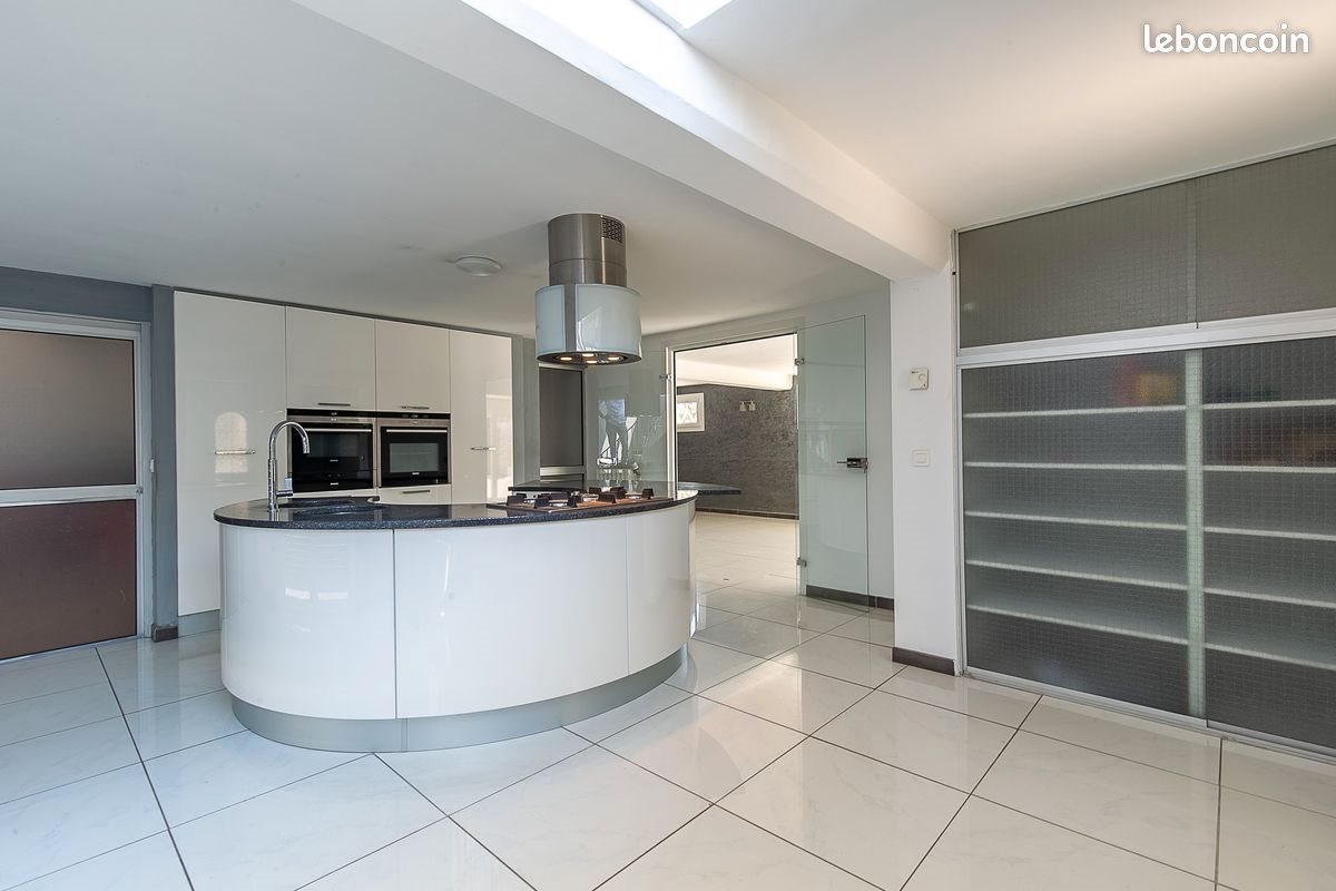 Maison à vendre, 153m², Rognonas