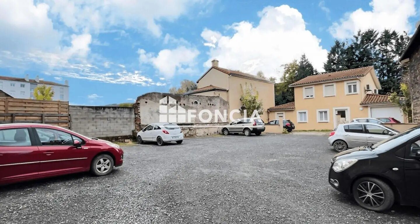 Appartement à vendre, 677m², Le Chambon-Feugerolles