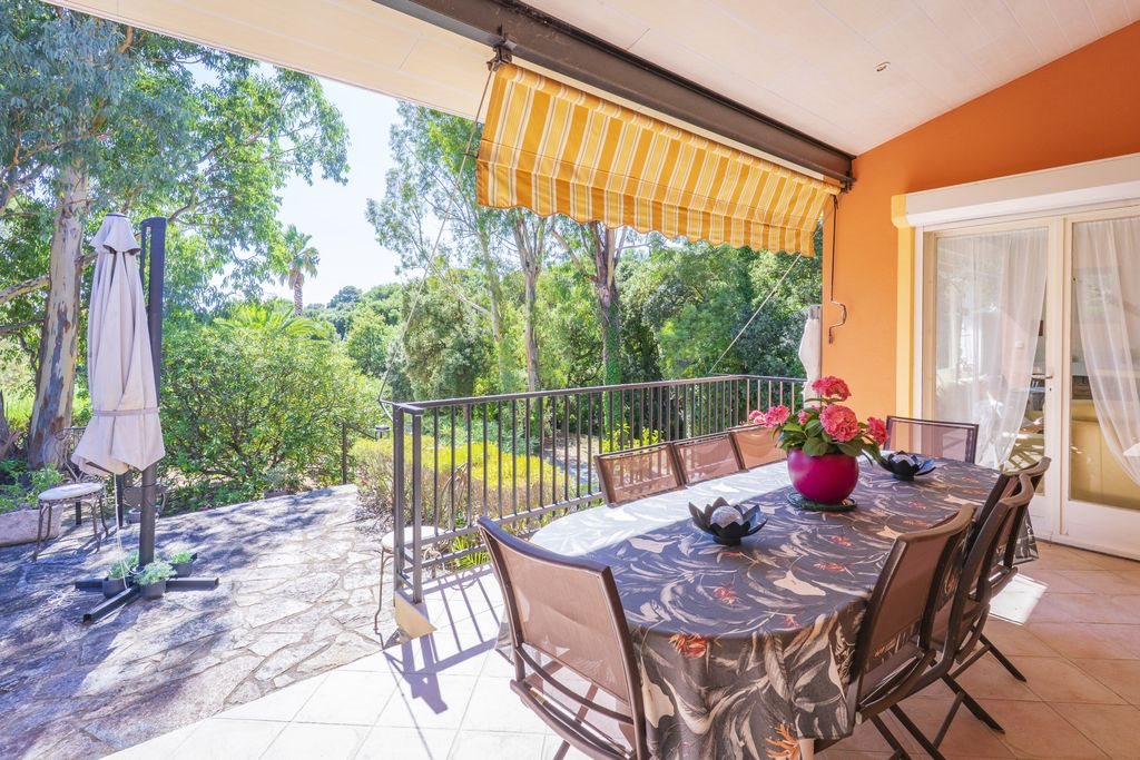 Maison à vendre, 118m², La Croix-Valmer