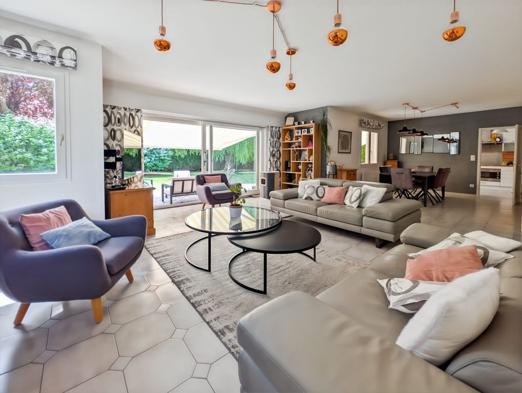 Maison à vendre, 202m², Feucherolles