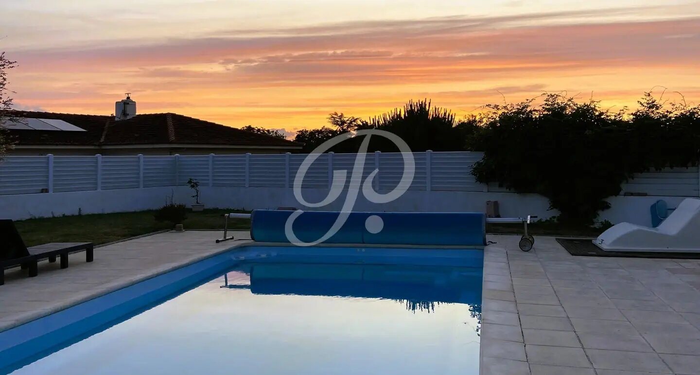 Maison à vendre, 290m², Saint-Révérend