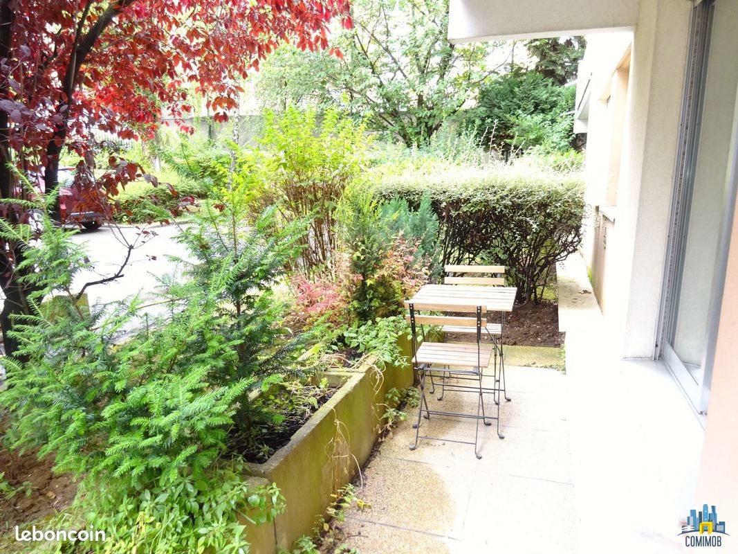 Appartement à louer, 46m², Courbevoie