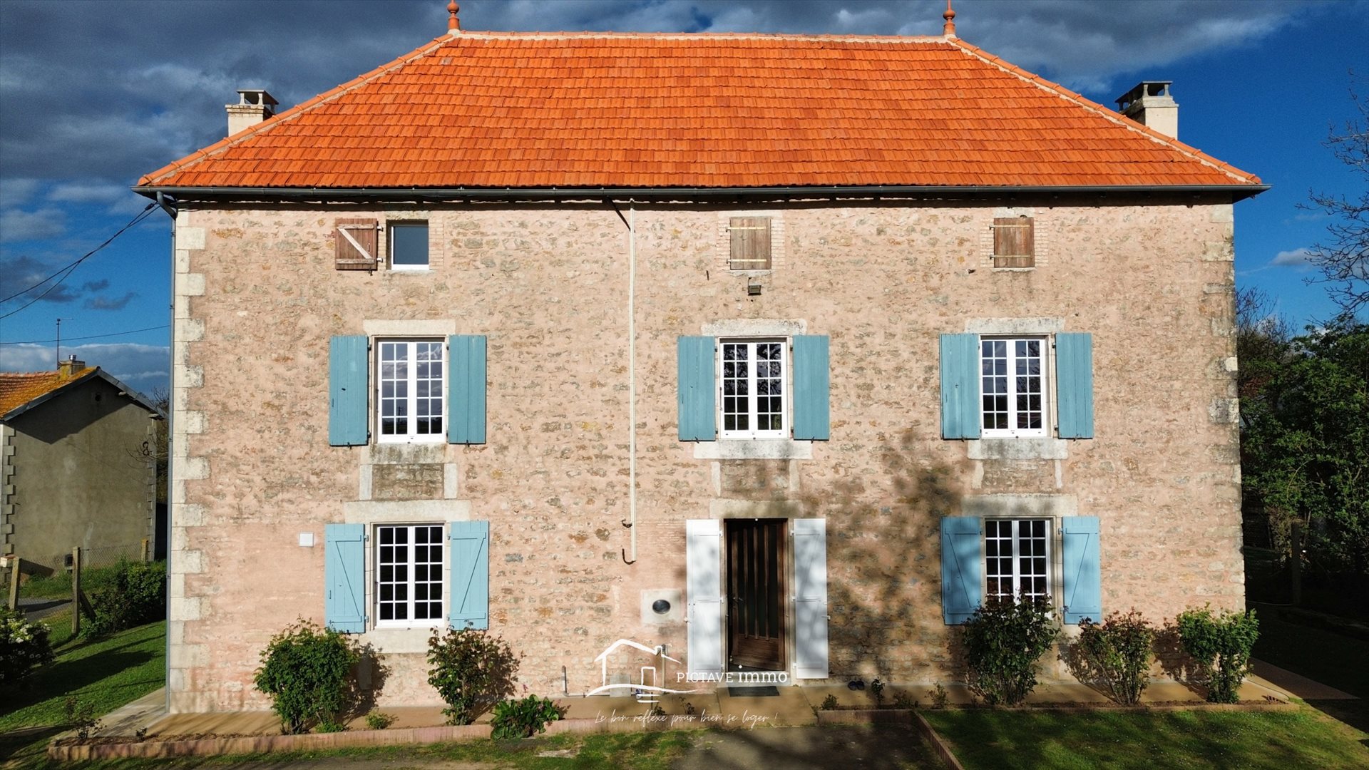 Maison à vendre, 245m², Valence-en-Poitou