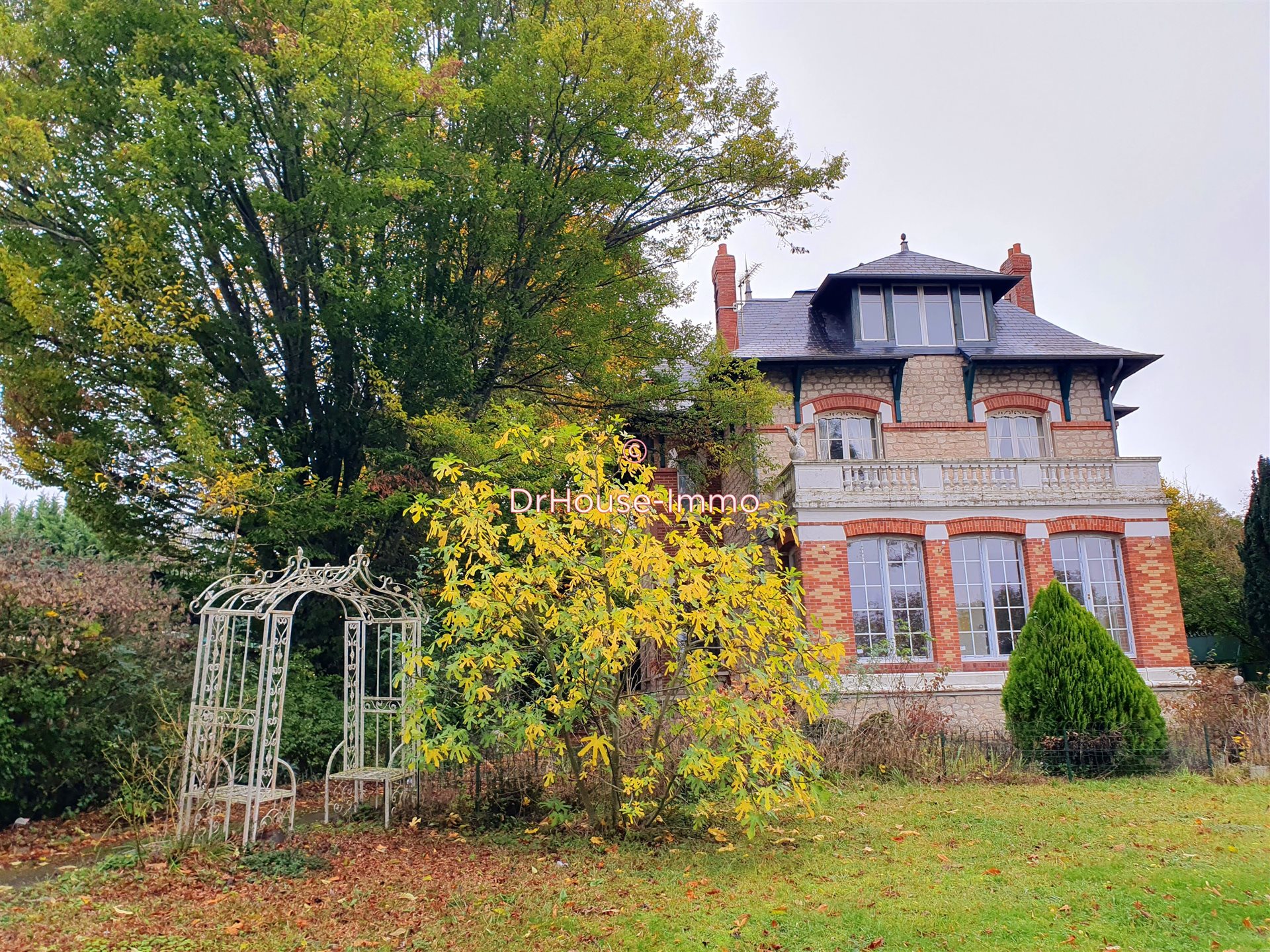 Maison à vendre, 282m², Sergines