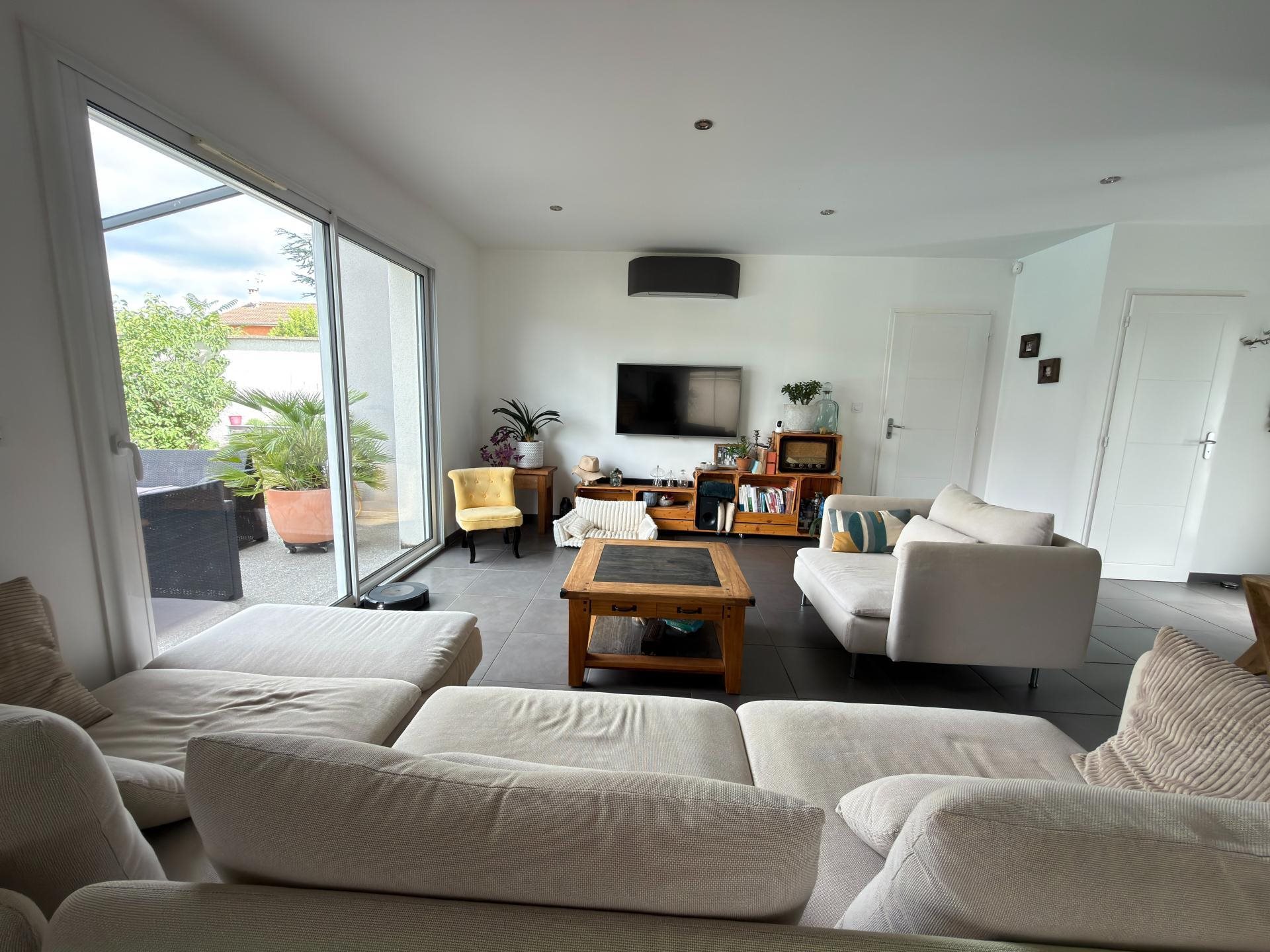 Maison à vendre, 122m², Mions