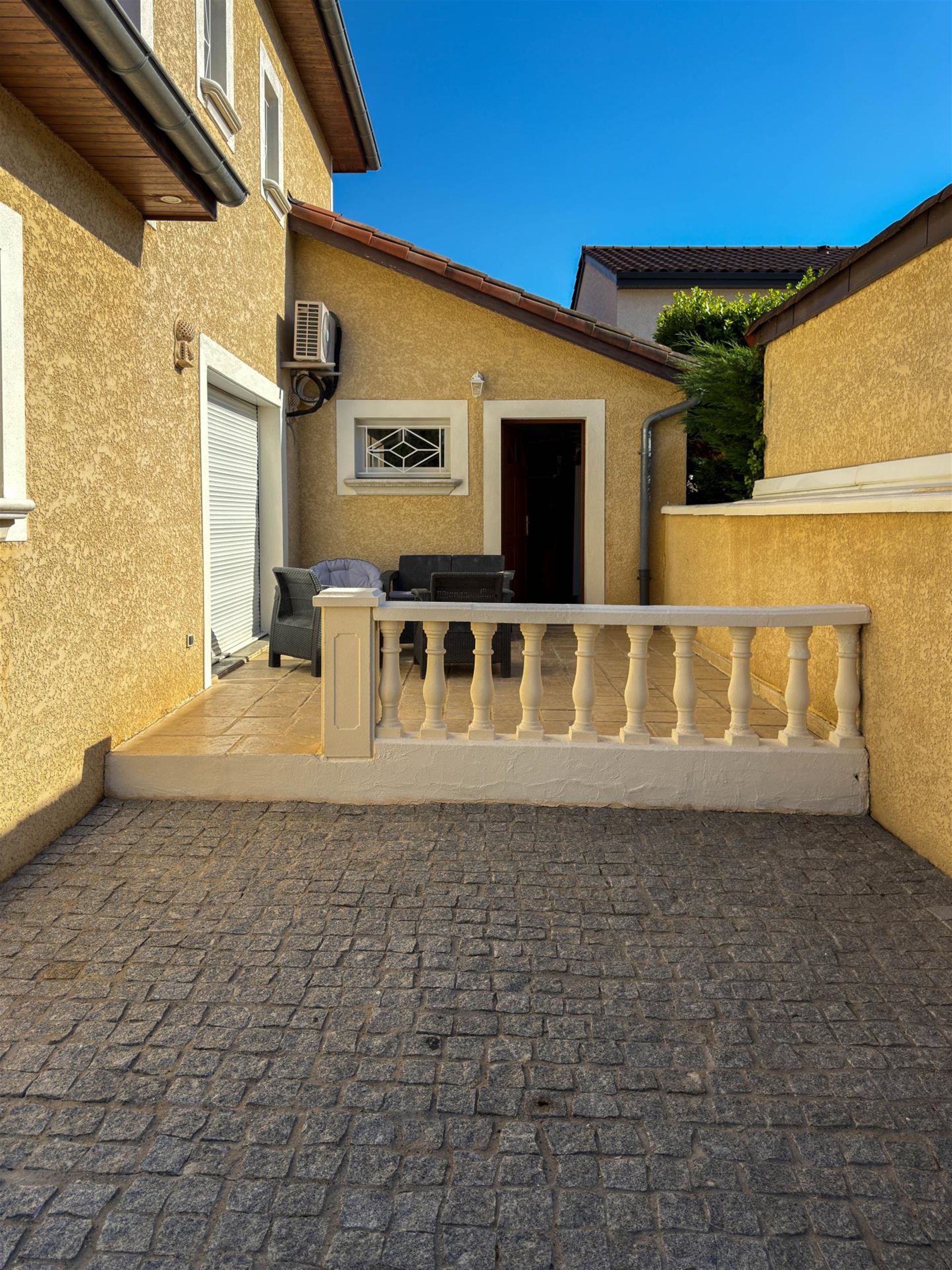 Maison à vendre, 136m², Saint-Laurent-de-Mure