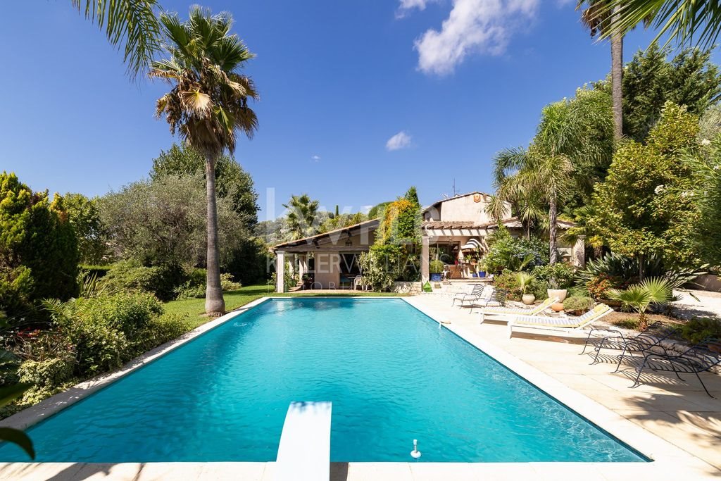 Maison à vendre, 219m², La Colle-sur-Loup