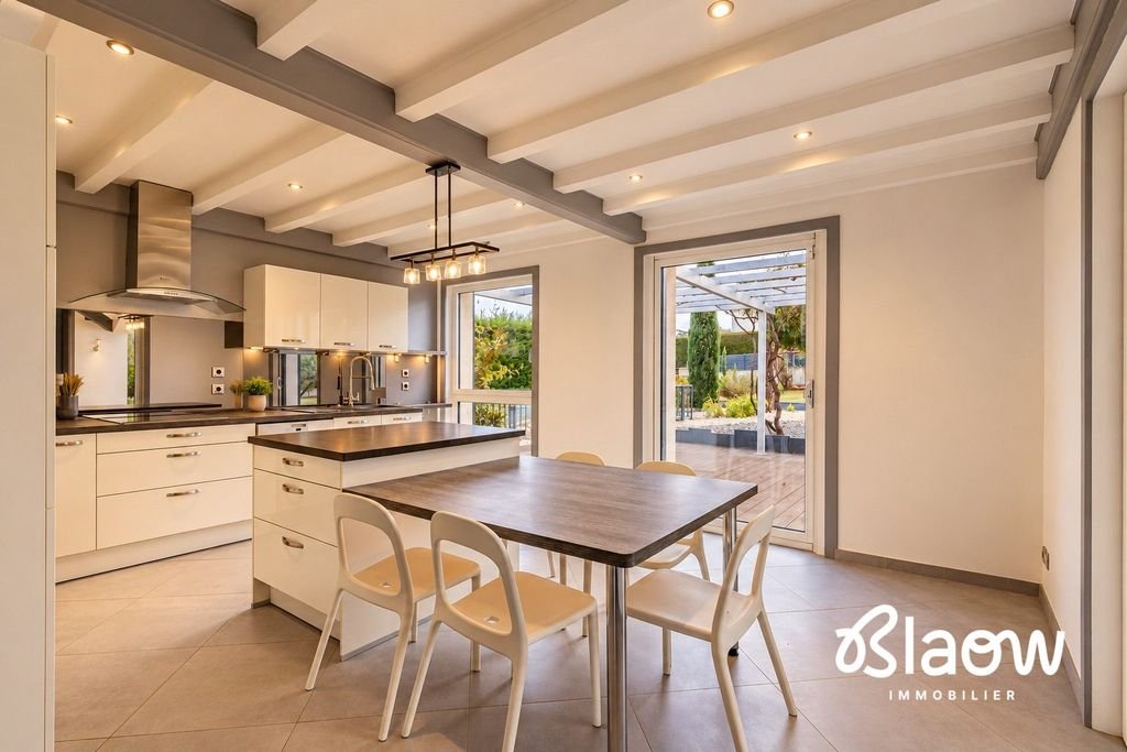 Maison à vendre, 205m², Genilac
