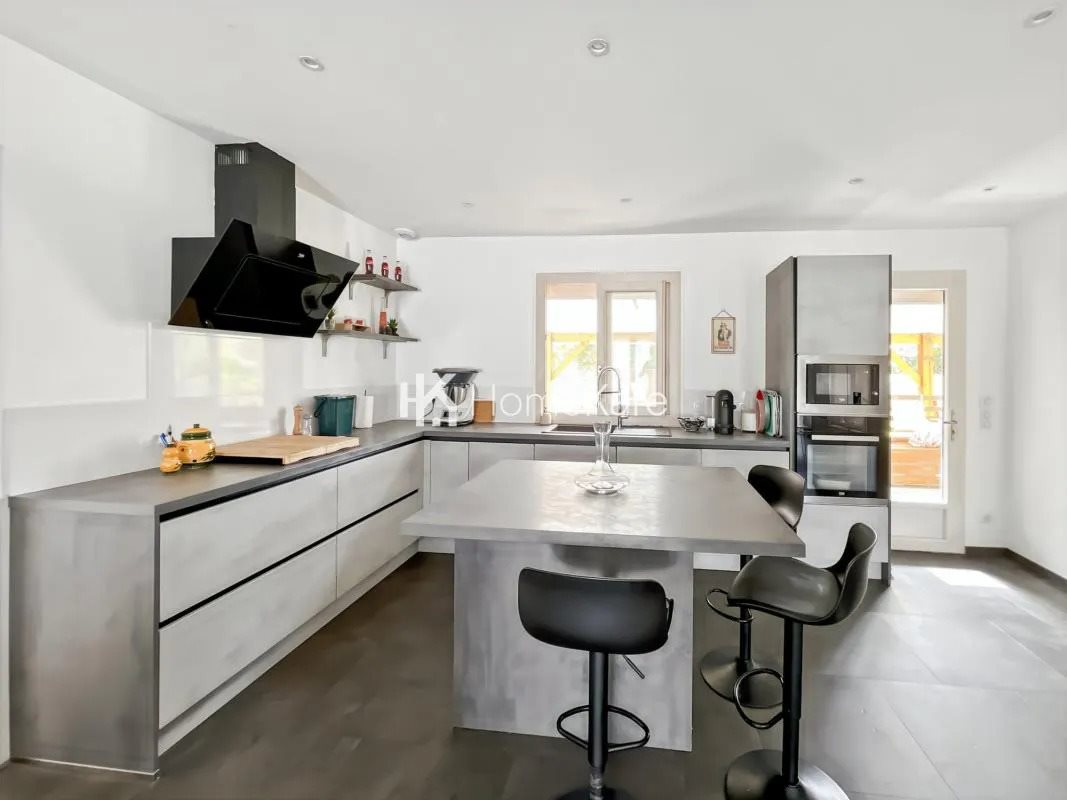 Maison à vendre, 120m², Sainte-Eulalie