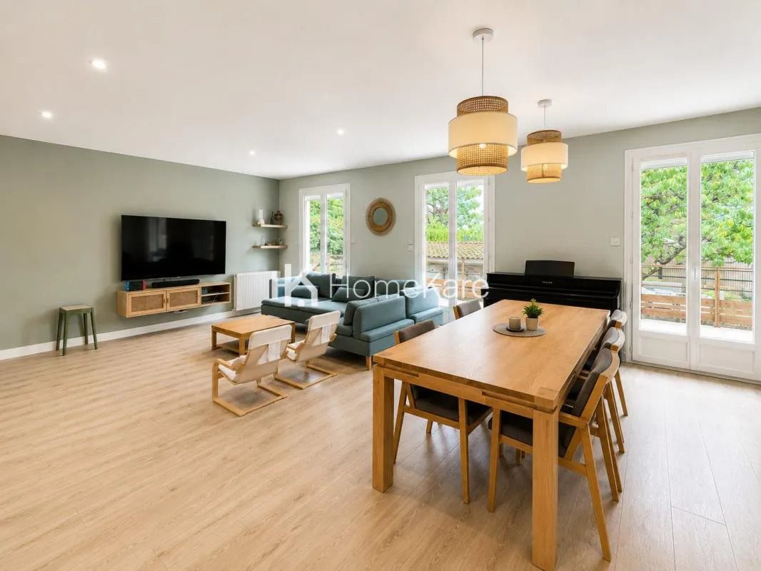 Maison à vendre, 130m², Yvrac