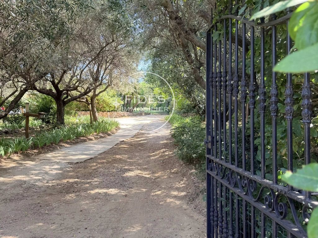 Maison à vendre, 250m², La Cadière-d'Azur