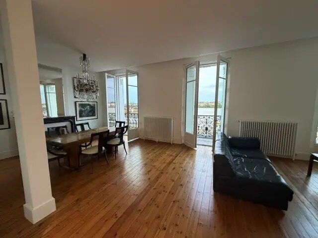 Appartement à louer, 128m², Bordeaux