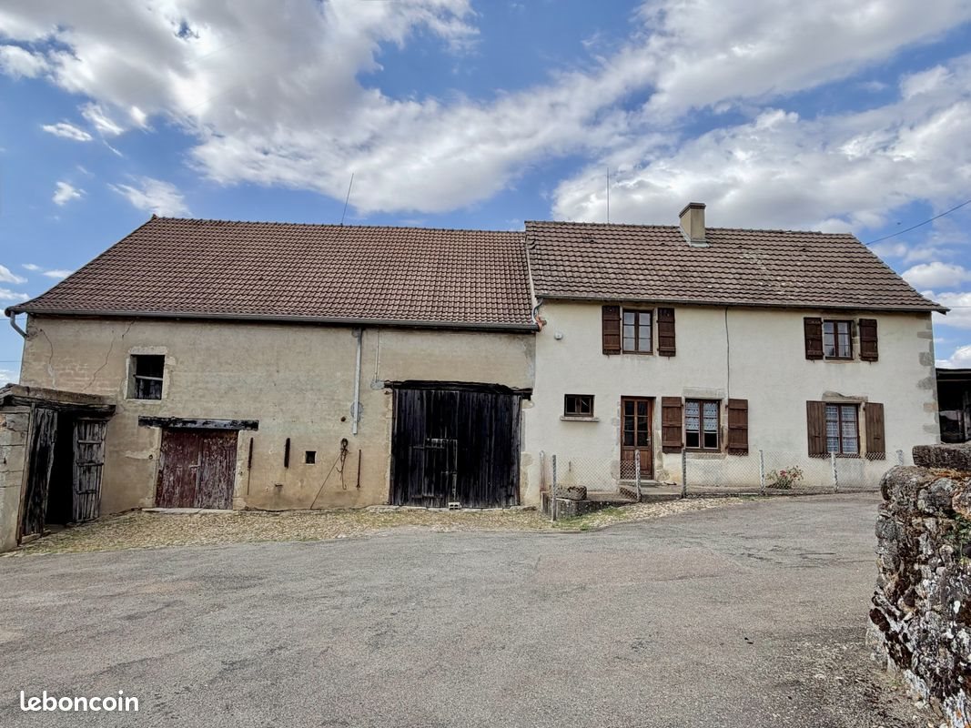 Maison à vendre, 180m², La Clayette