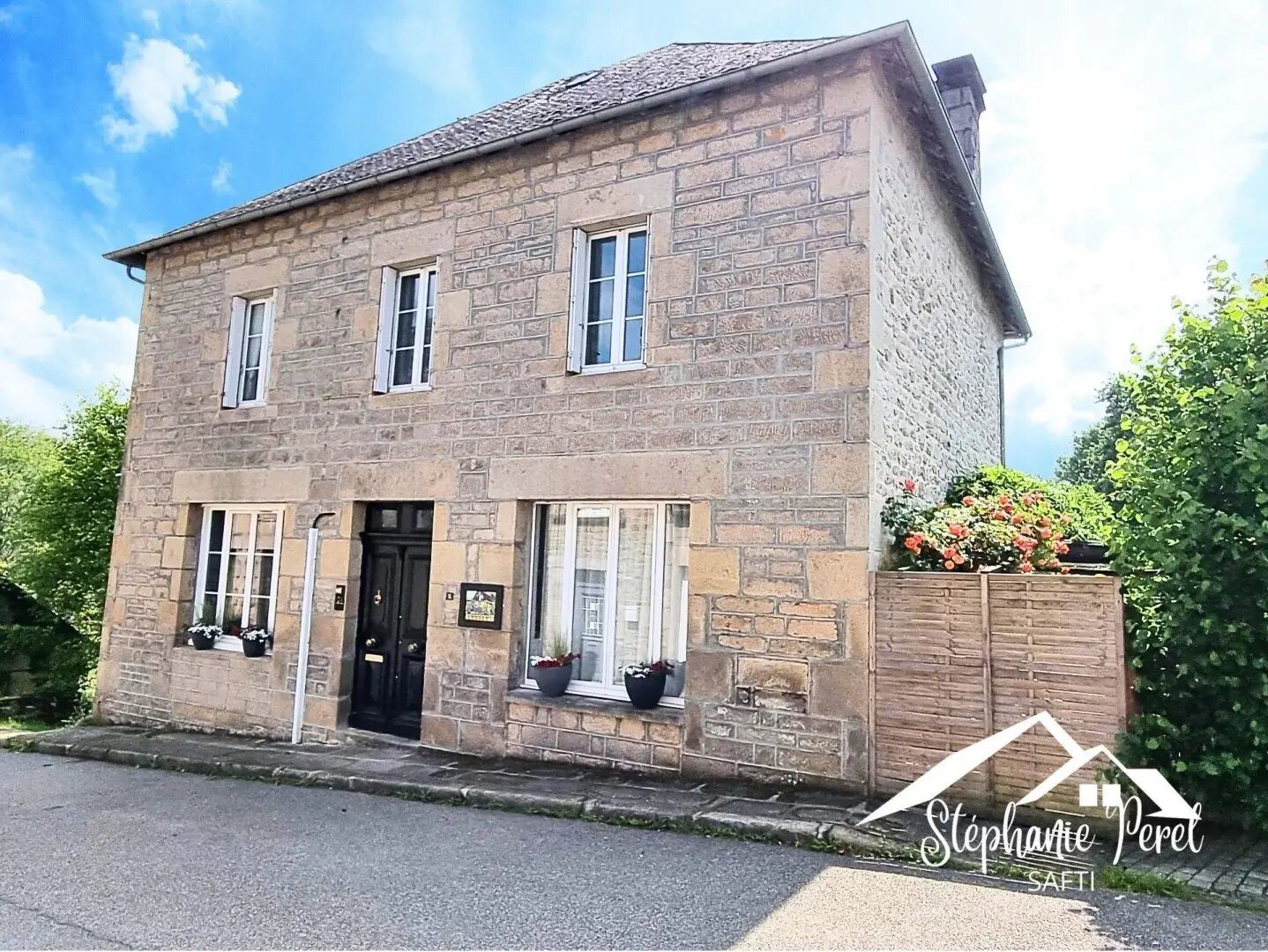Maison à vendre, 220m², Bugeat