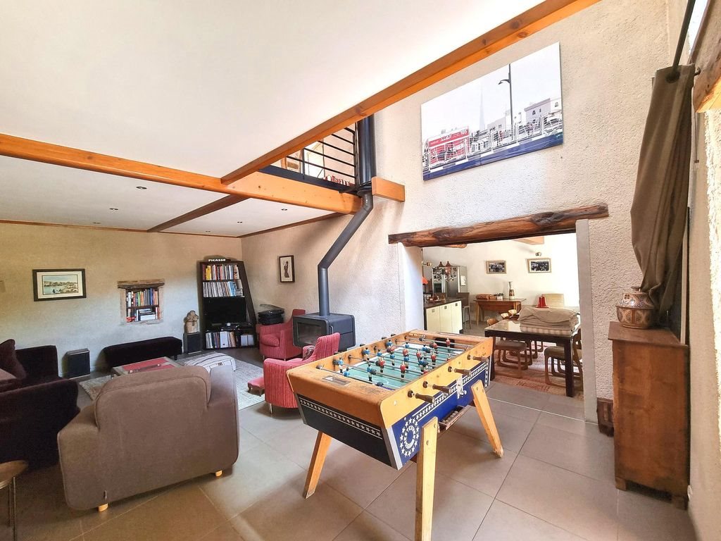 Maison à vendre, 186m², Saint-Genis-les-Ollières