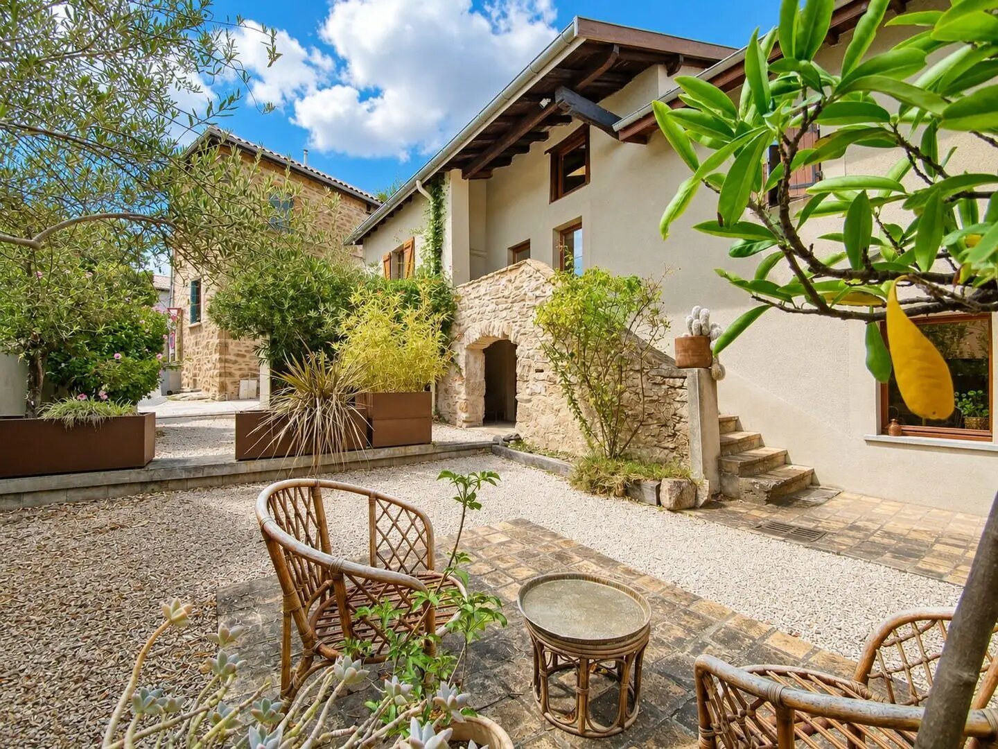 Maison à vendre, 186m², Saint-Genis-les-Ollières