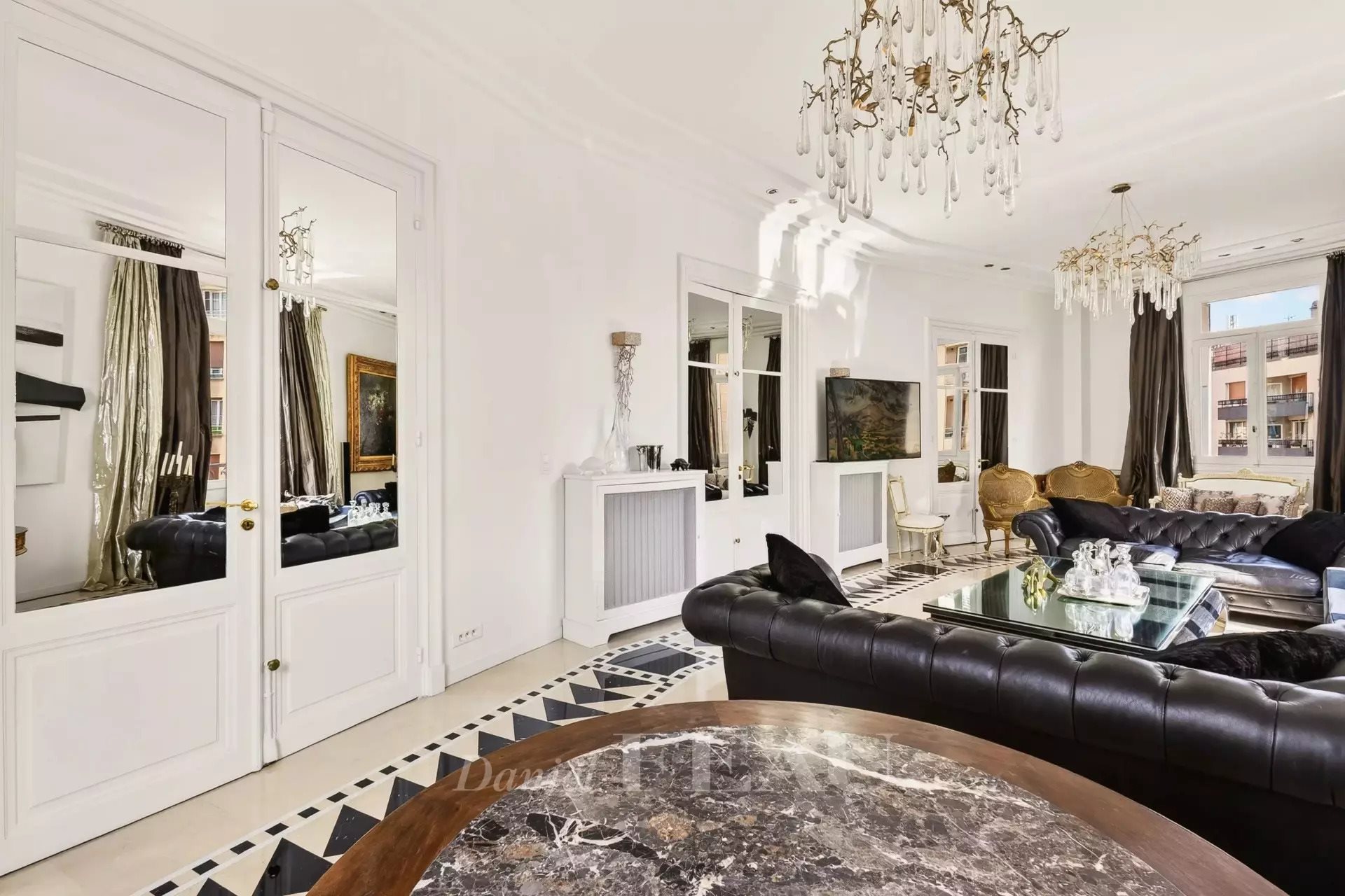 Appartement à louer, 237m², Paris 16ème