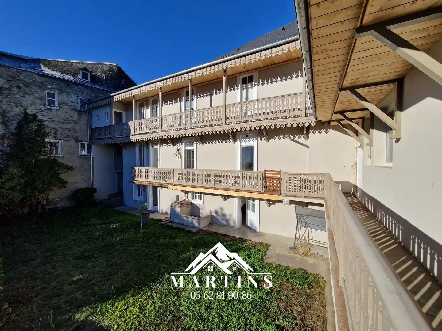 Maison à vendre, 450m², Argelès-Gazost
