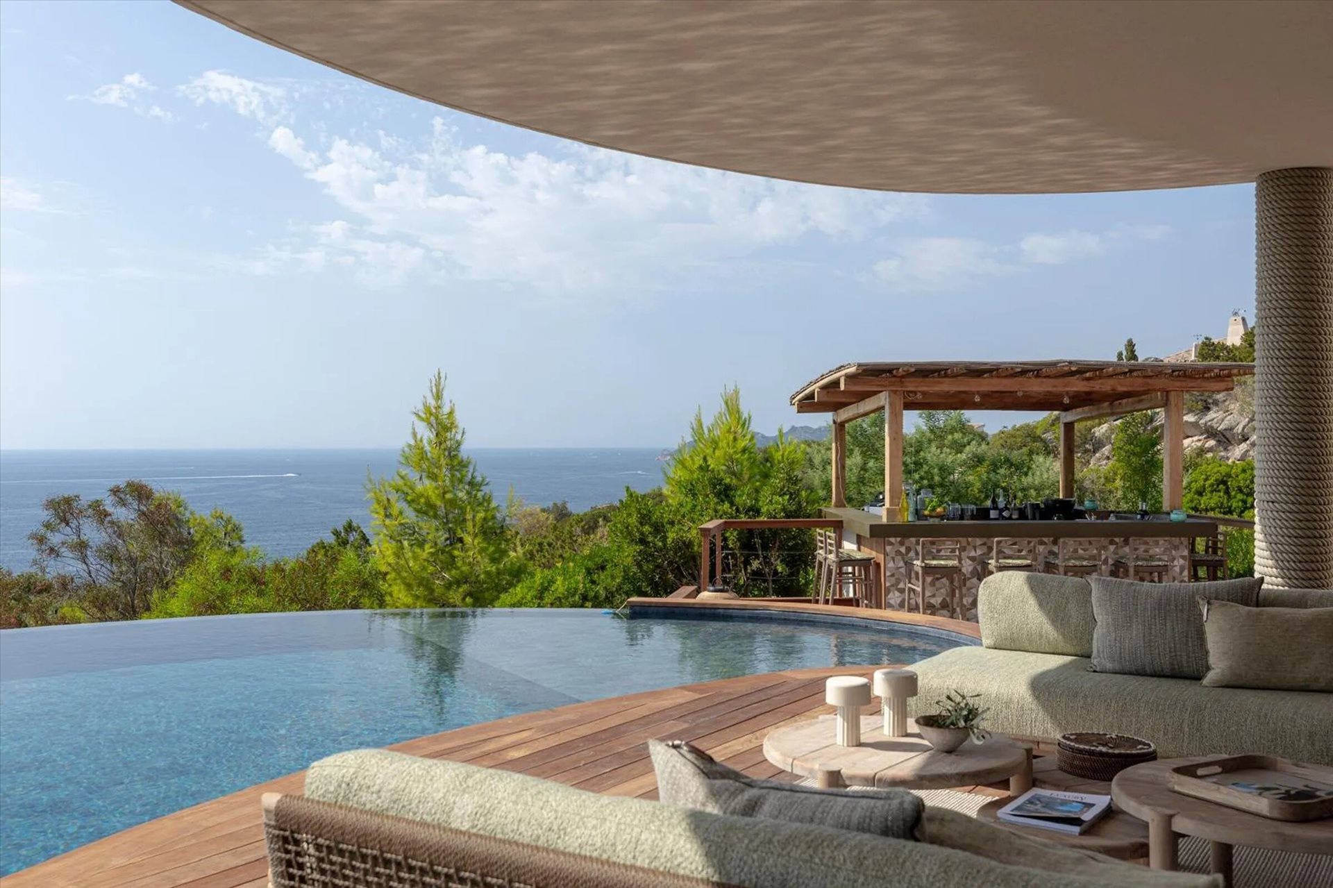 Maison à louer, 350m², Porto-Vecchio