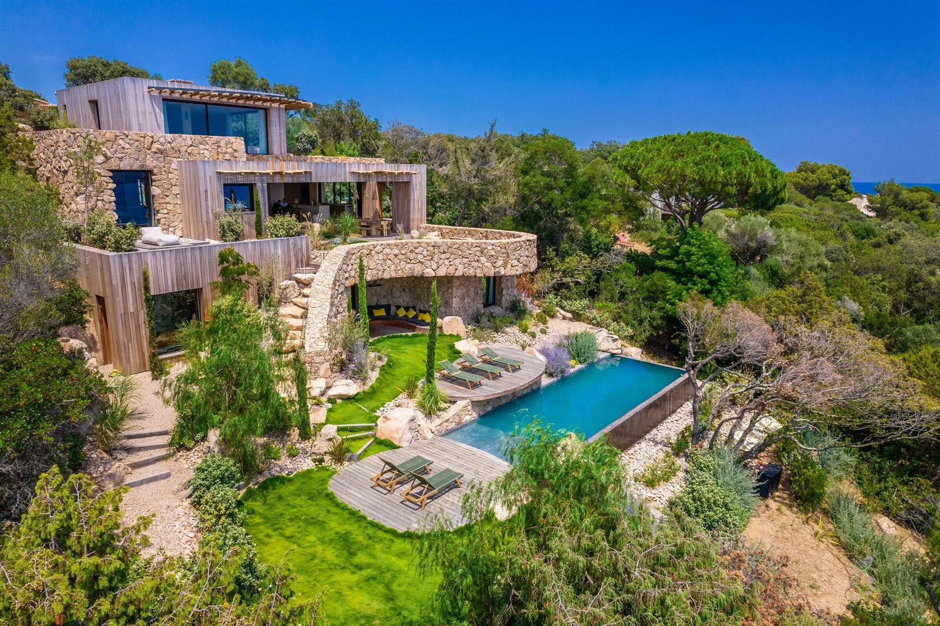 Maison à louer, 226m², Porto-Vecchio