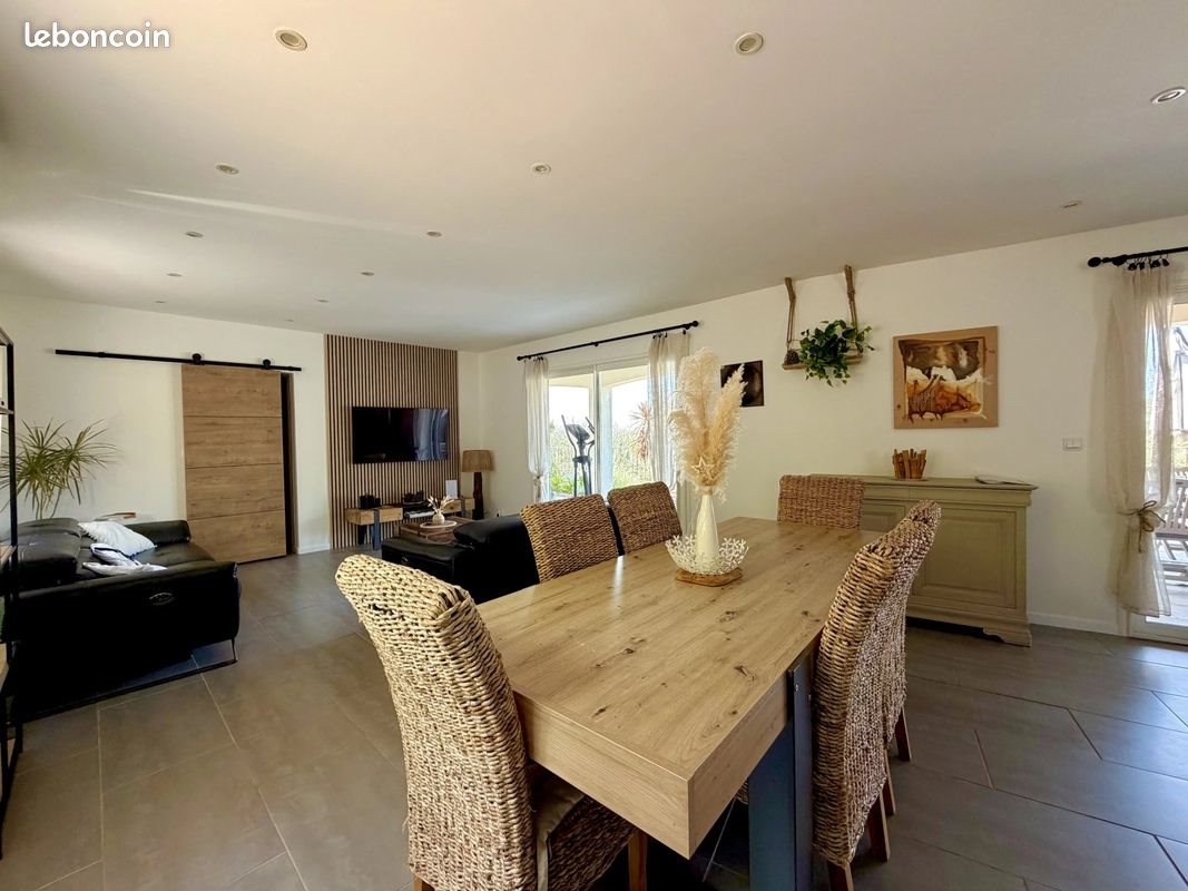 Maison à vendre, 170m², Callas