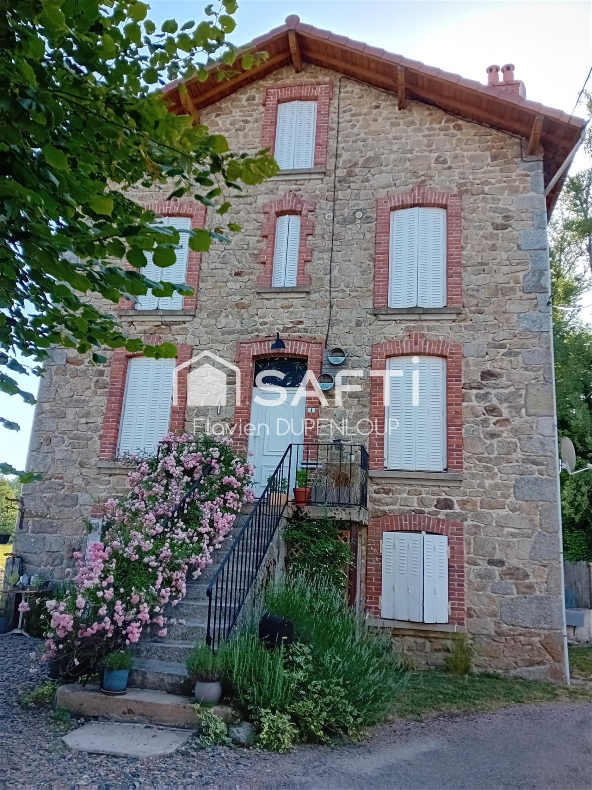 Maison à vendre, 94m², Celles-sur-Durolle