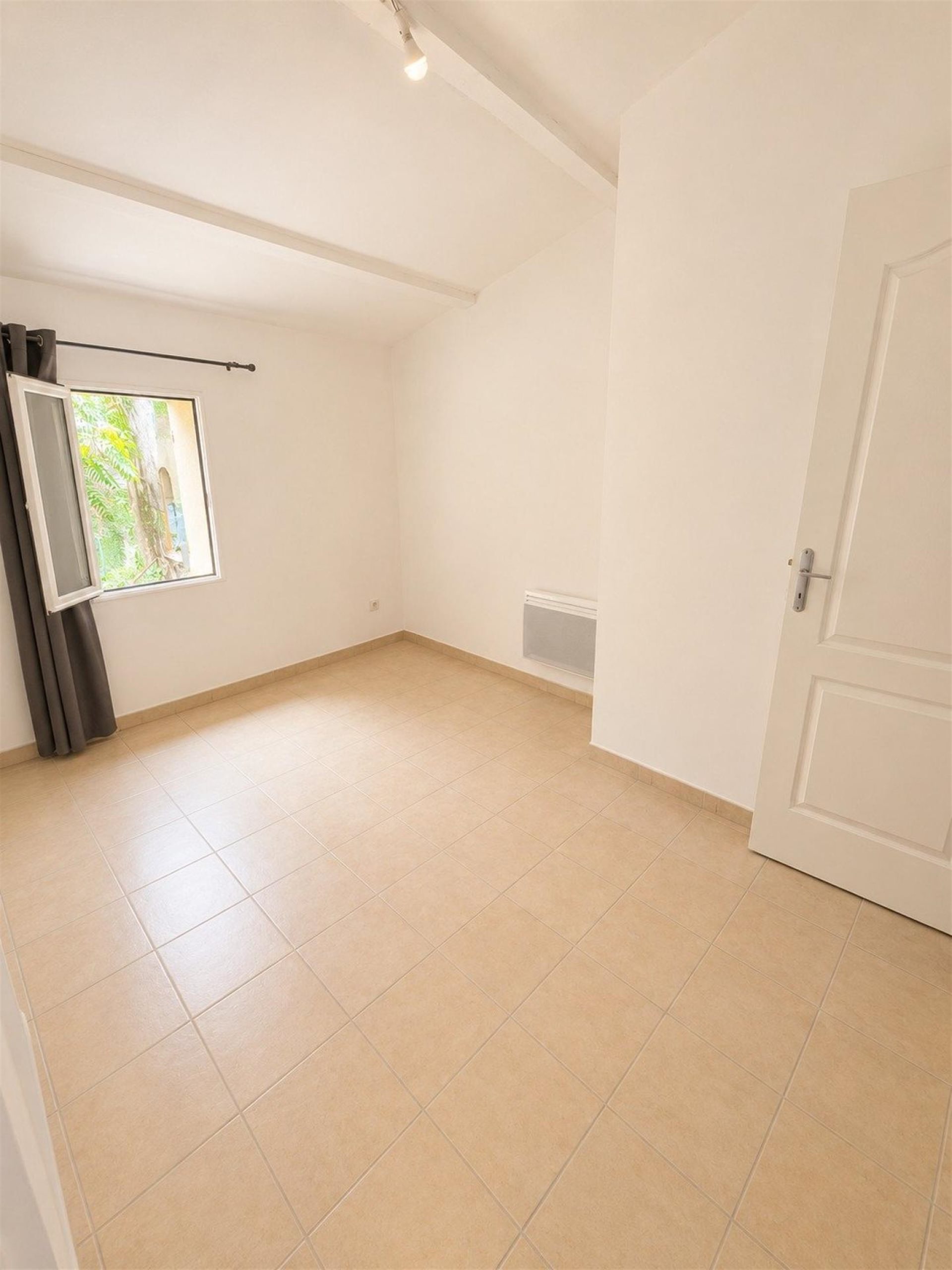 Appartement à vendre, 44m², Eyguières