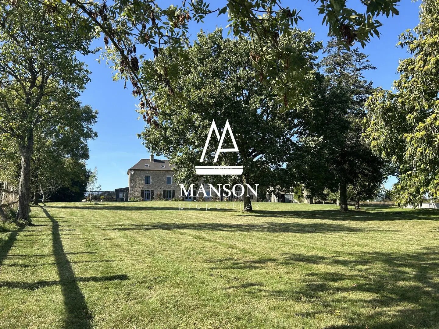 Maison à vendre, 330m², Brusvily