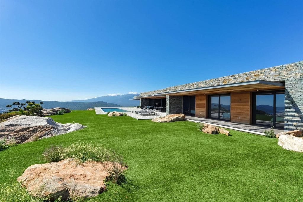 Maison à louer, 240m², Porto-Vecchio